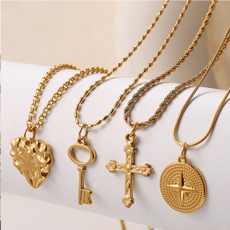 18K 금 도금된 스테인리스 스틸 펜던트 클래식 하트  - Cross Pendant Necklace Gold 리뷰 및 가격
