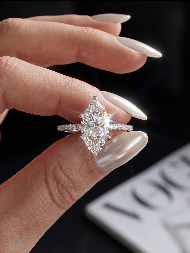여성을위한 진짜 2ct 진짜 Moissanite 다이아 - Moissanite Engagement Ring 1 Carat 리뷰 및 가격