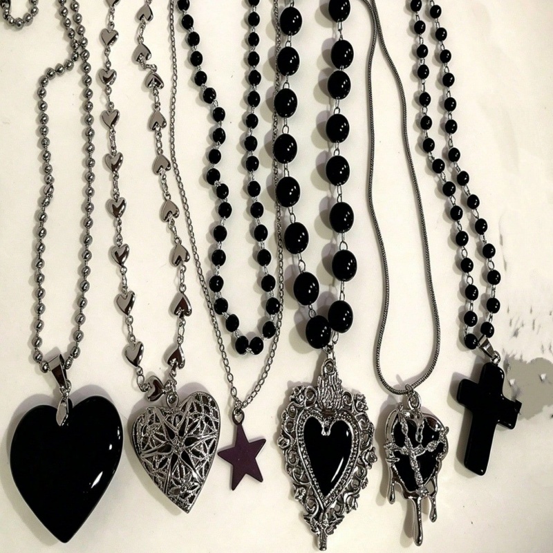 6개 세트 고딕 레이어드 목걸이 세트 블랙 솔리드 속이 - Layered Pendant Necklace Aesthetic 리뷰 및 가격