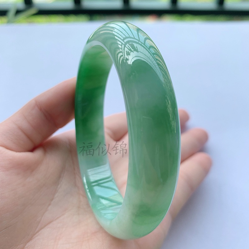오래된 광산에서 채취한 얼음빛 경옥 팔찌, 밝고 하얗게 - Bracelets 리뷰 및 가격