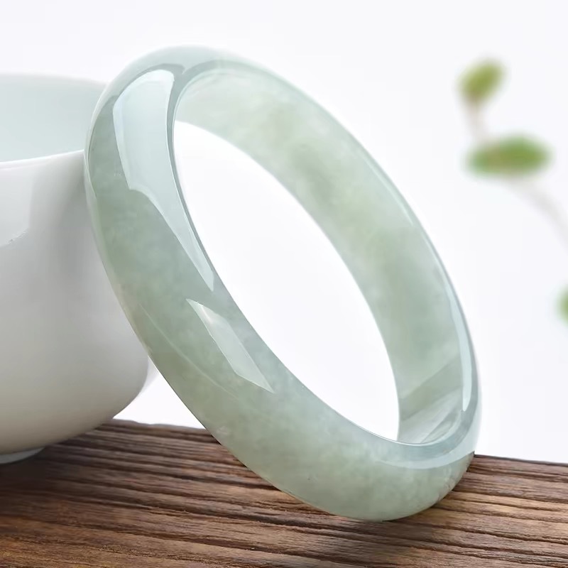 미얀마 고대 광산에서 채취한 라이트 제이드 팔찌, 녹색 - Bracelets 리뷰 및 가격
