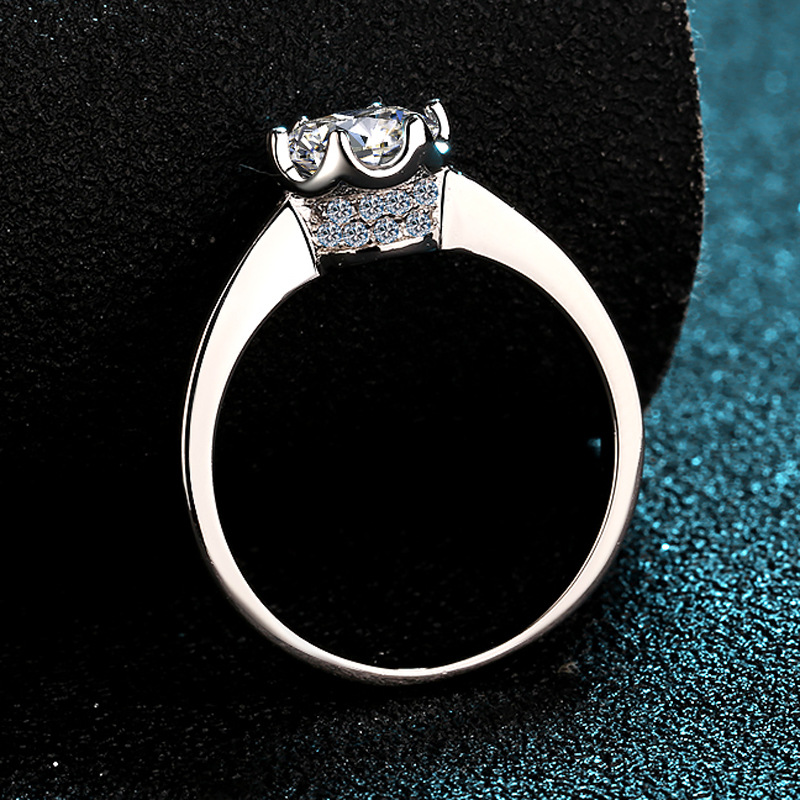 정교한 PT950 백금 반짝이는 1캐럿 모이사나이트 반 - Moissanite Engagement Ring 1 Carat 리뷰 및 가격